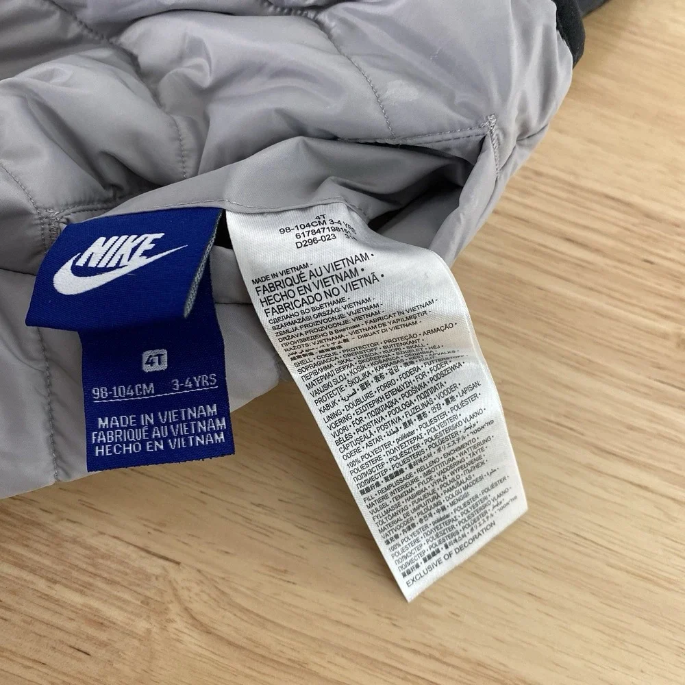 Nike Puffer Jacket Boy's Size 4T Toddler Full Zip Puffer Sweater Reversible Camo